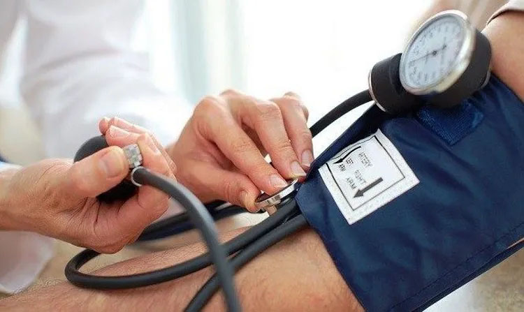 अनिवार्य श्रम गर्नेलाई नि:शुल्क स्वास्थ्य सेवा